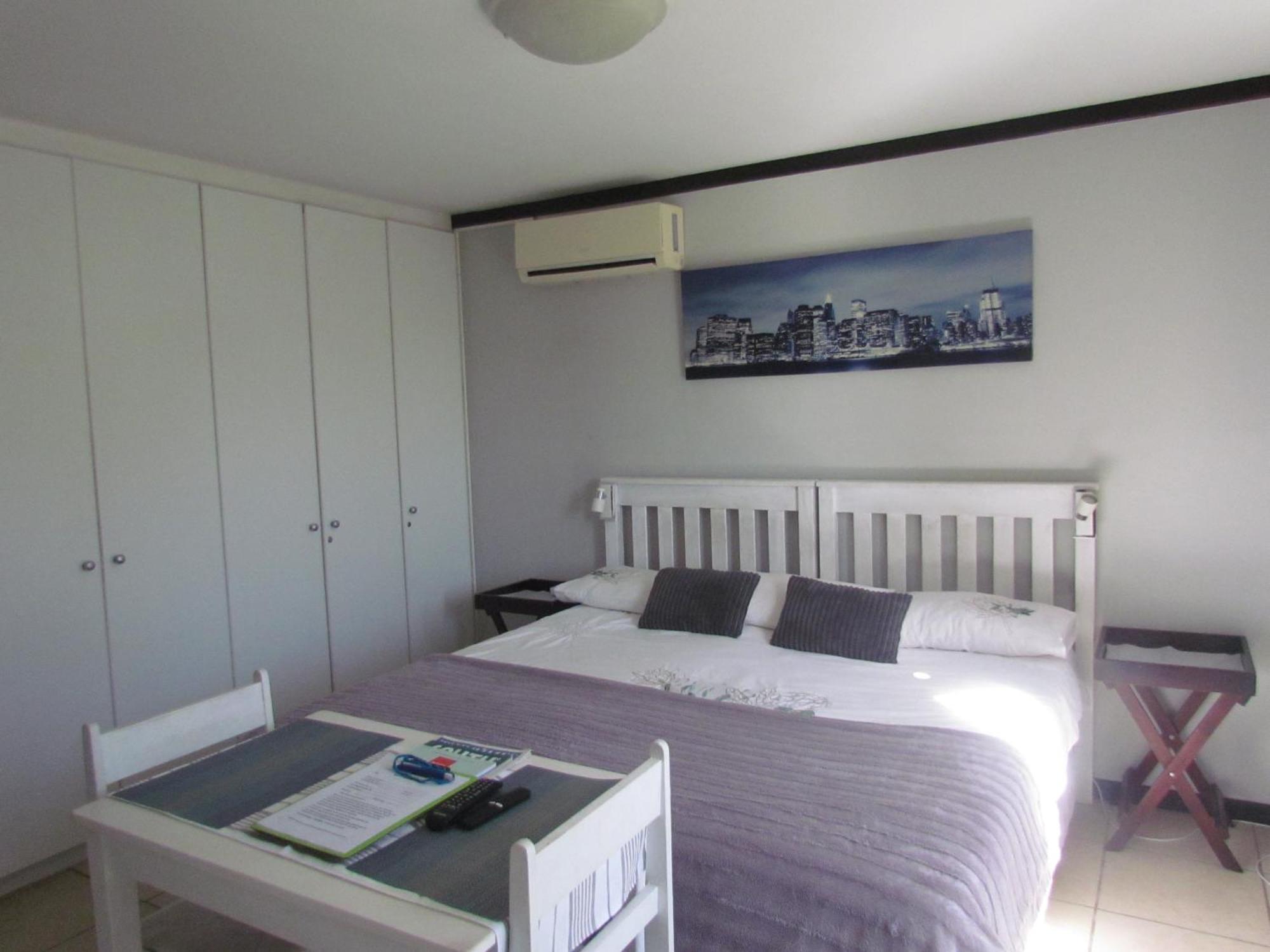 Santini Lace Self Catering Unit Plettenberg Bay Exteriör bild
