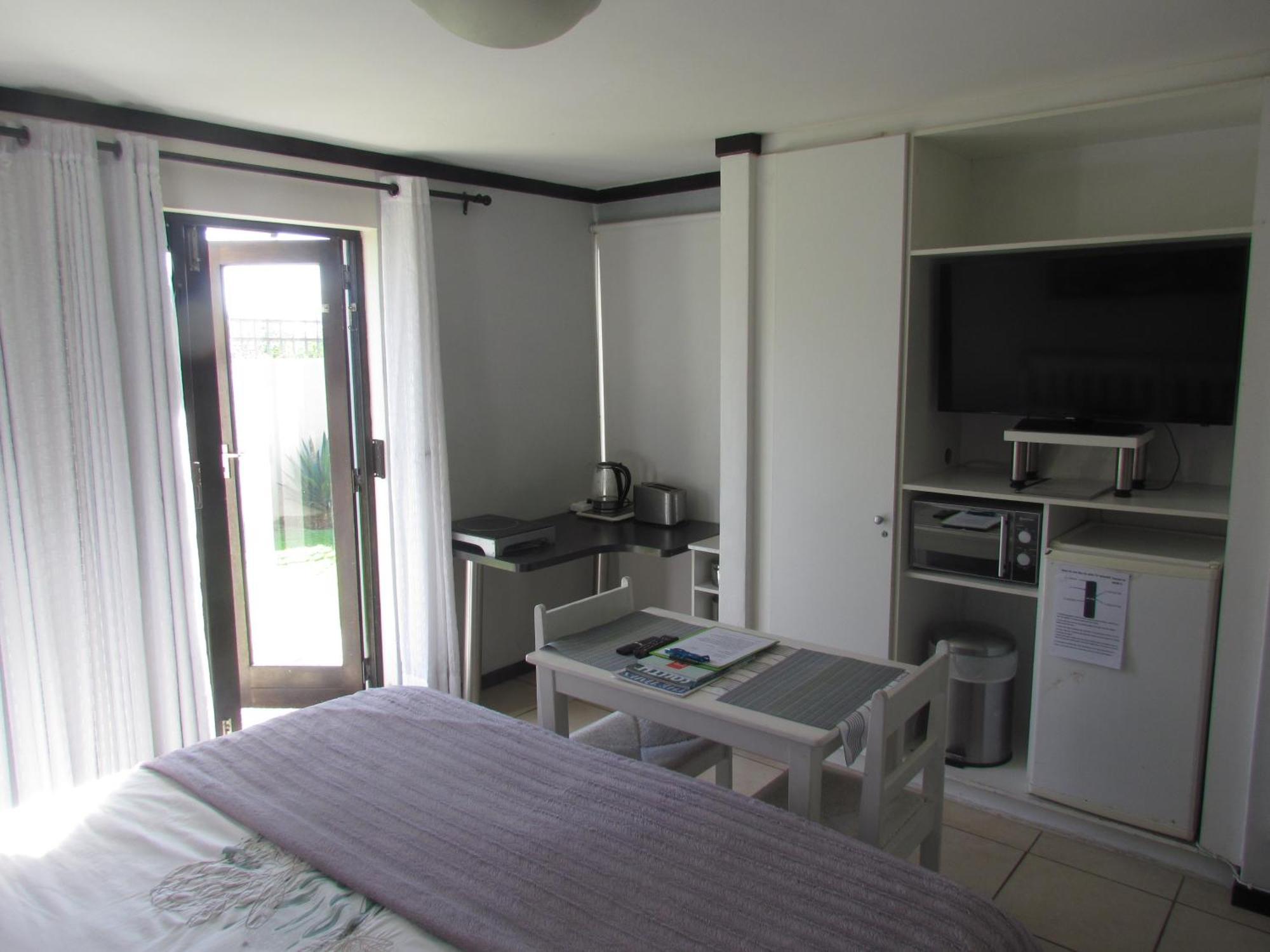 Santini Lace Self Catering Unit Plettenberg Bay Exteriör bild