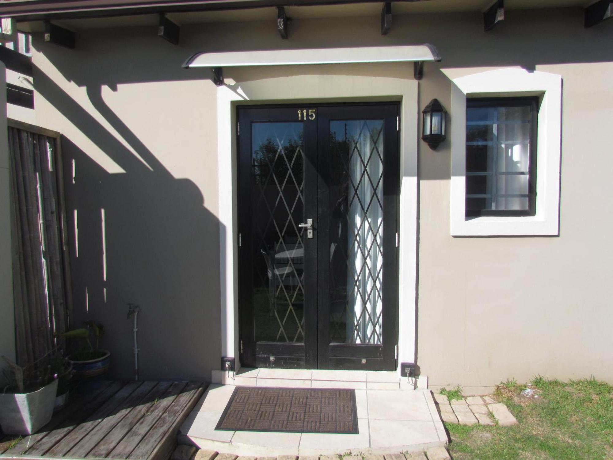 Santini Lace Self Catering Unit Plettenberg Bay Exteriör bild