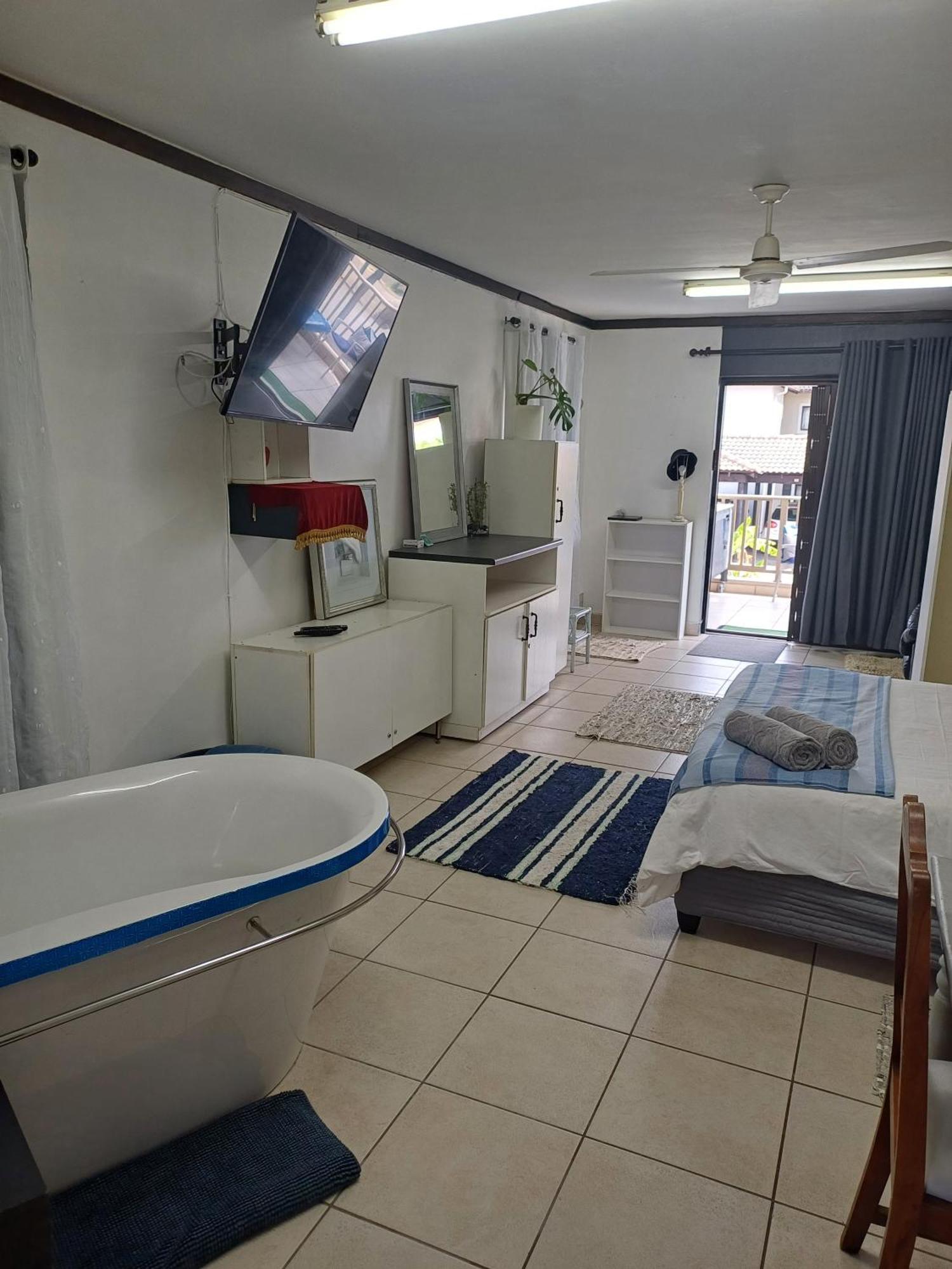 Santini Lace Self Catering Unit Plettenberg Bay Exteriör bild