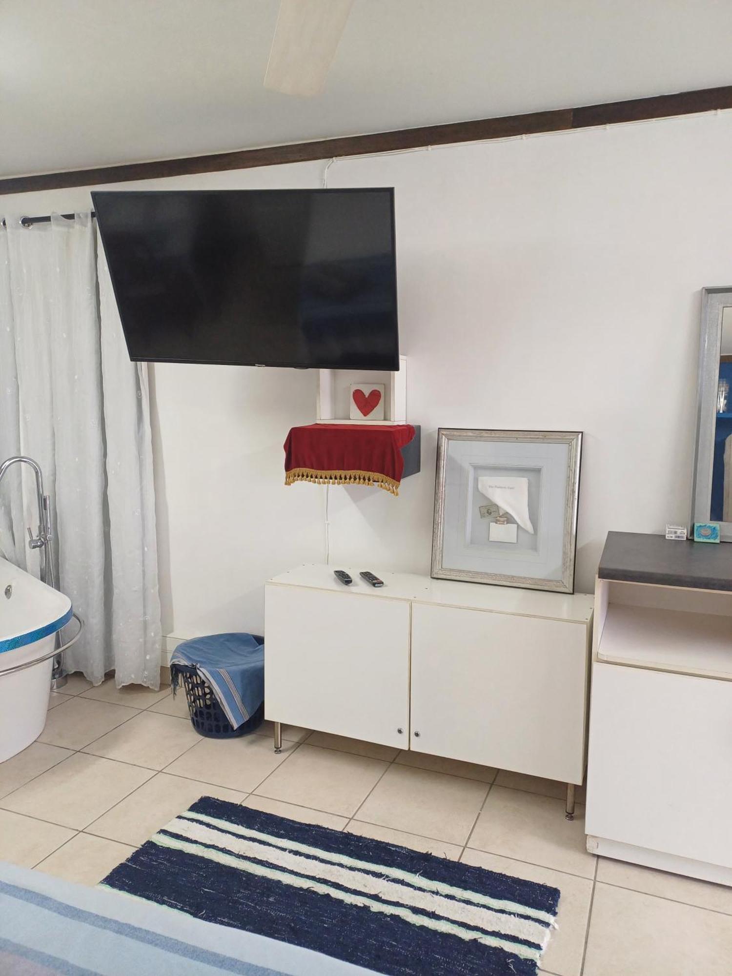 Santini Lace Self Catering Unit Plettenberg Bay Exteriör bild