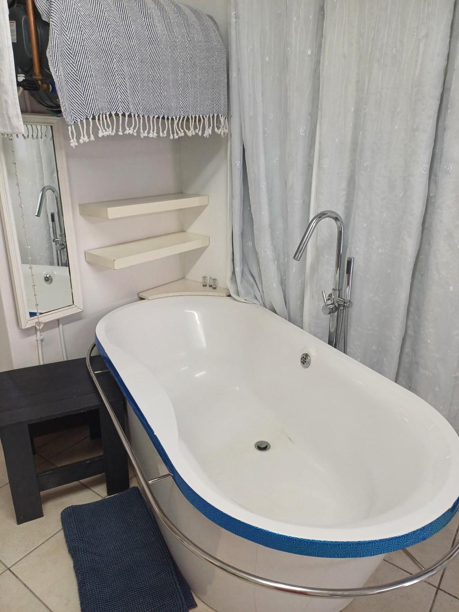 Santini Lace Self Catering Unit Plettenberg Bay Exteriör bild